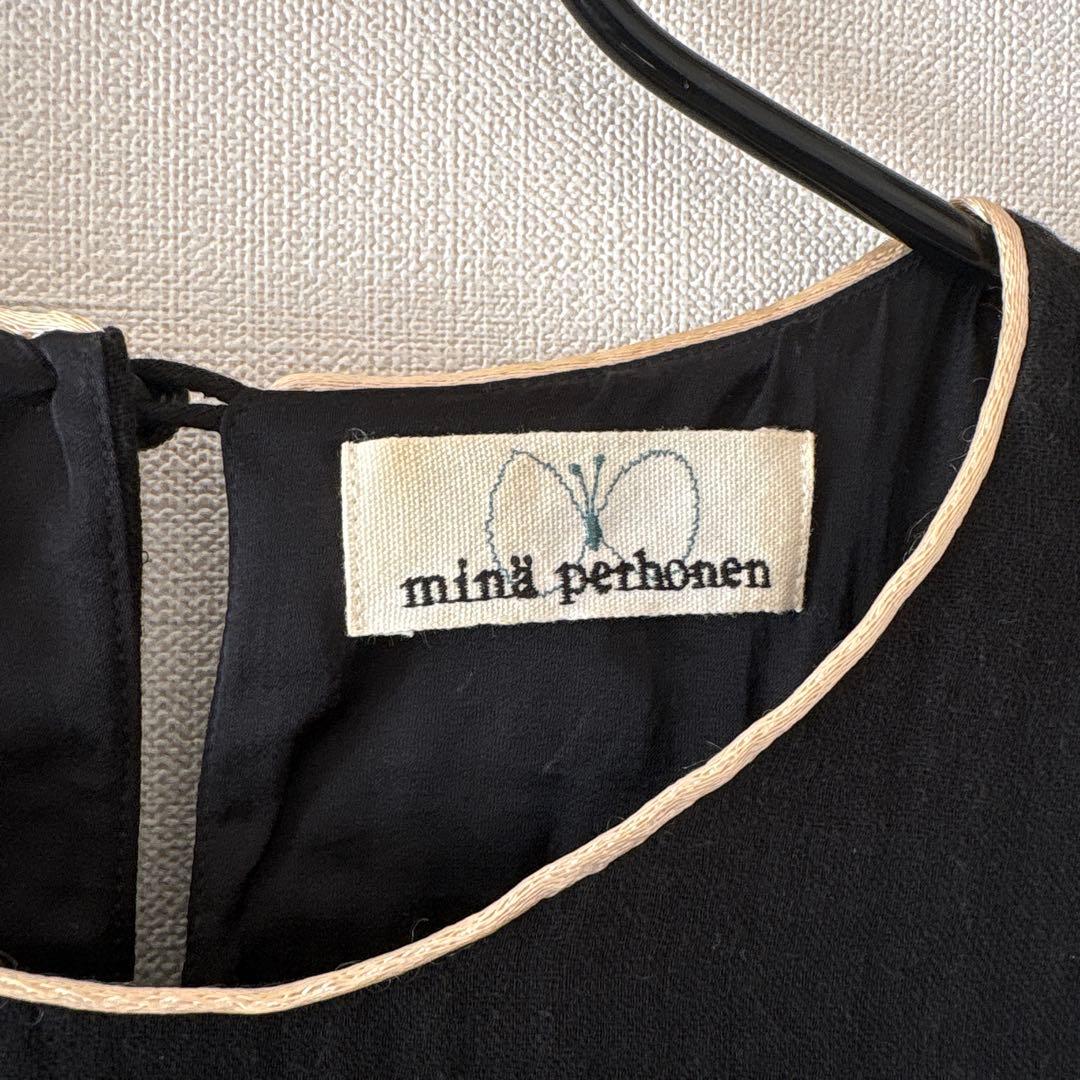 ミナペルホネン　花柄刺繍 半袖ワンピース 黒　twins