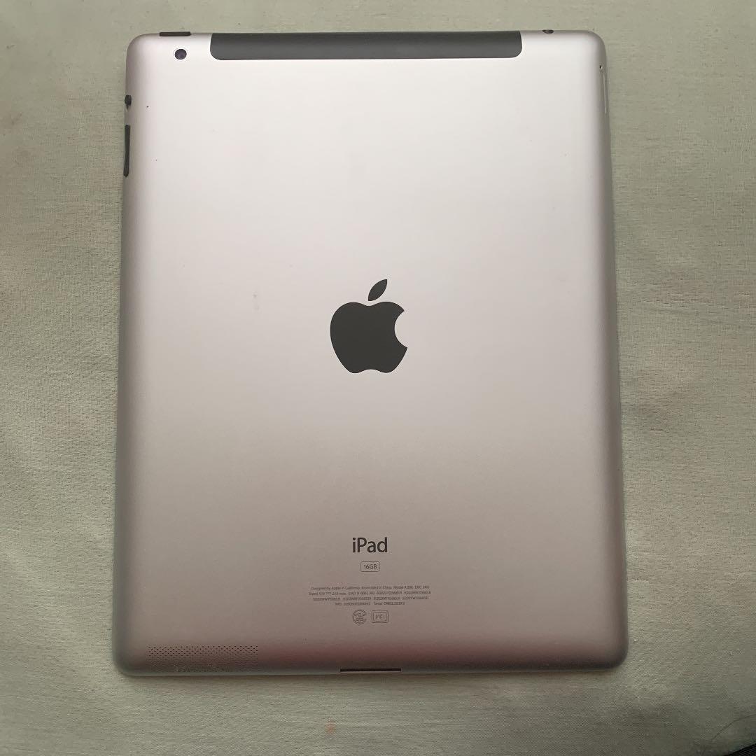 iPad ソフトバンク カバー付き