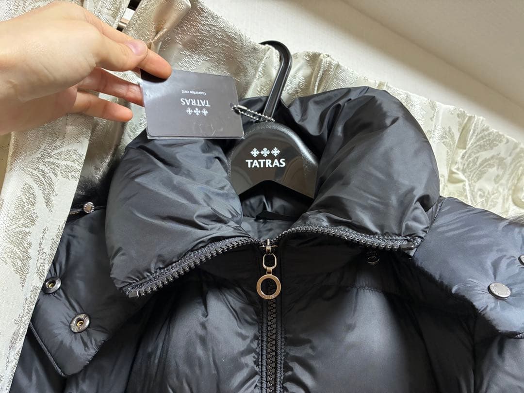 タトラス　サルマ　ダウン