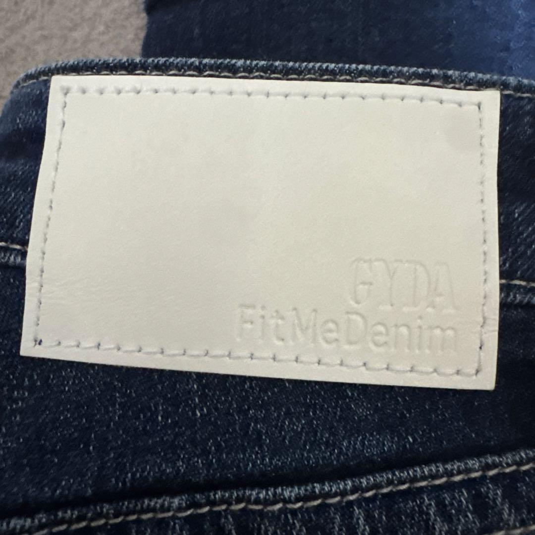 GYDAスキニーデニムパンツ SIDERIPPED