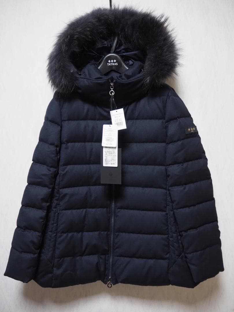 タトラス　新品 ダウンジャケット KOSAVA　フード　定価19万　サイズ2