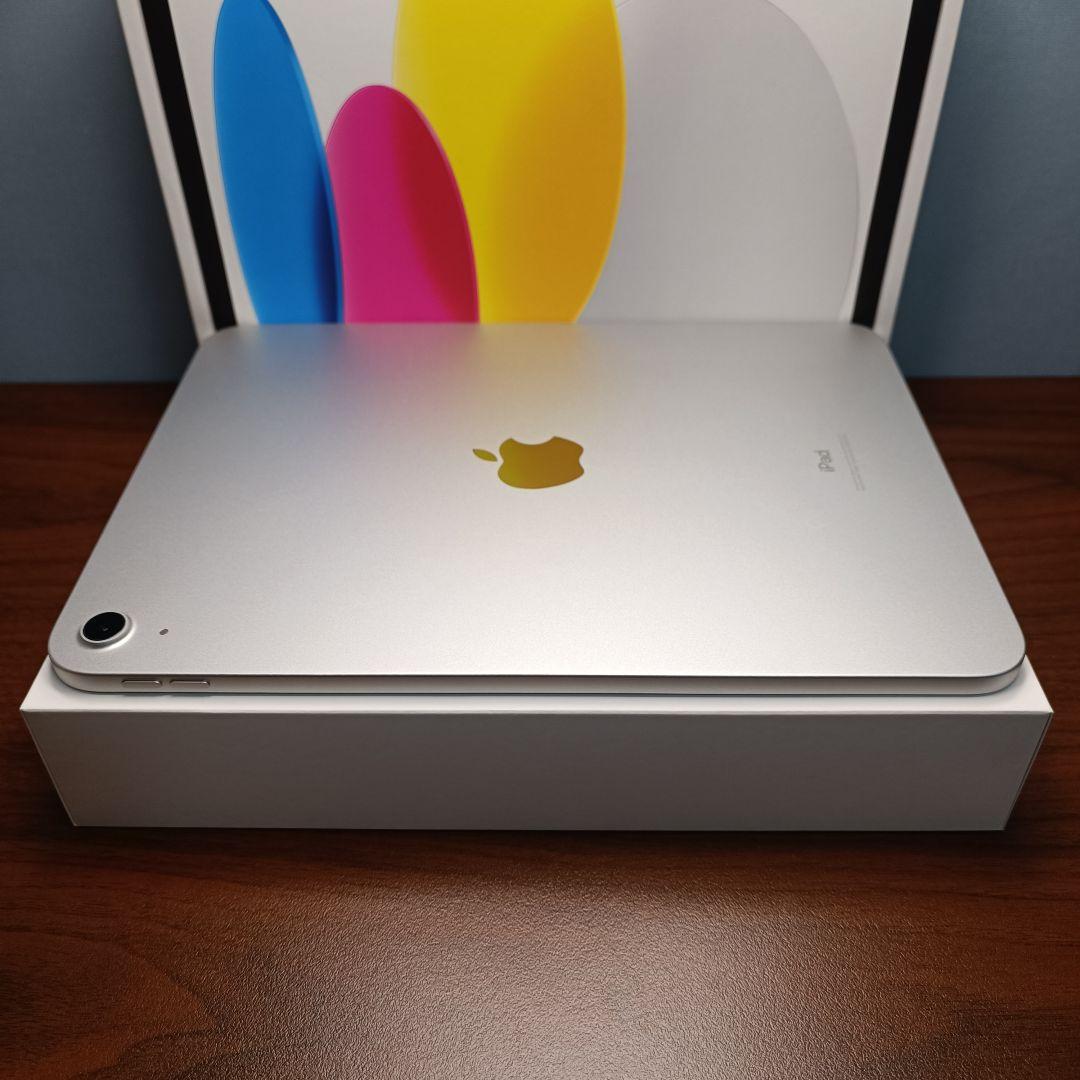 (美品) iPad 10.9 第10世代 WiFi 64GB キーボード付き