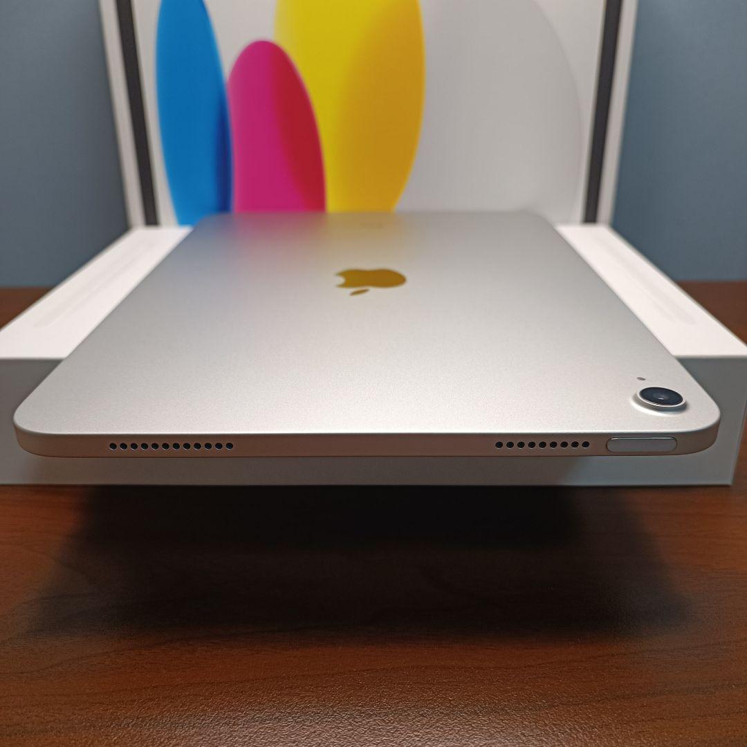 (美品) iPad 10.9 第10世代 WiFi 64GB キーボード付き