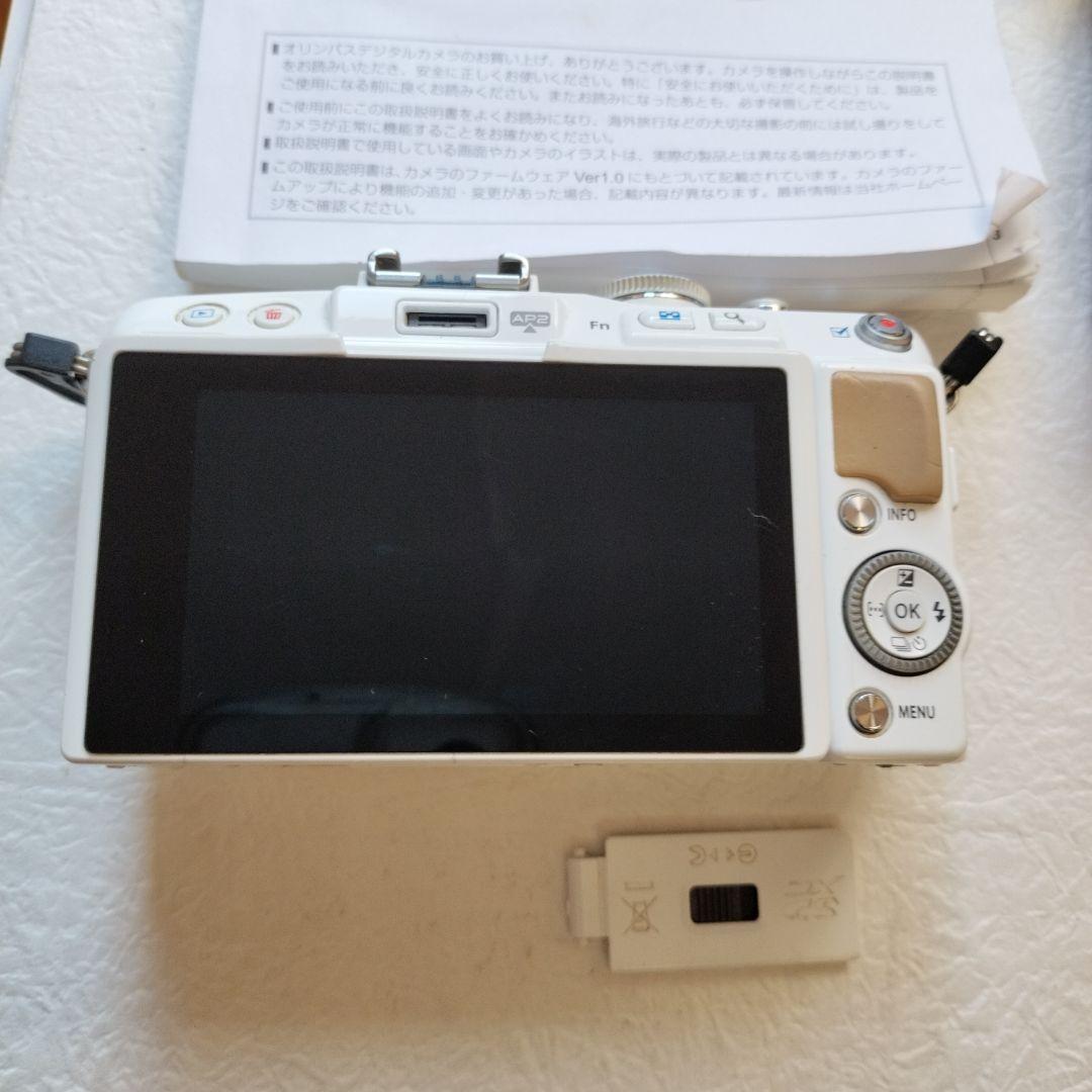 OLYMPUS PEN-Lite E-PL5 本体〈ジャンク品〉付属品あり