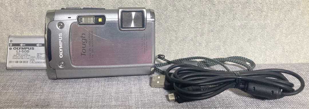 ☆良品OLYMPUS TOUGH TG-615 防水カメラ オリンパス コンデジ