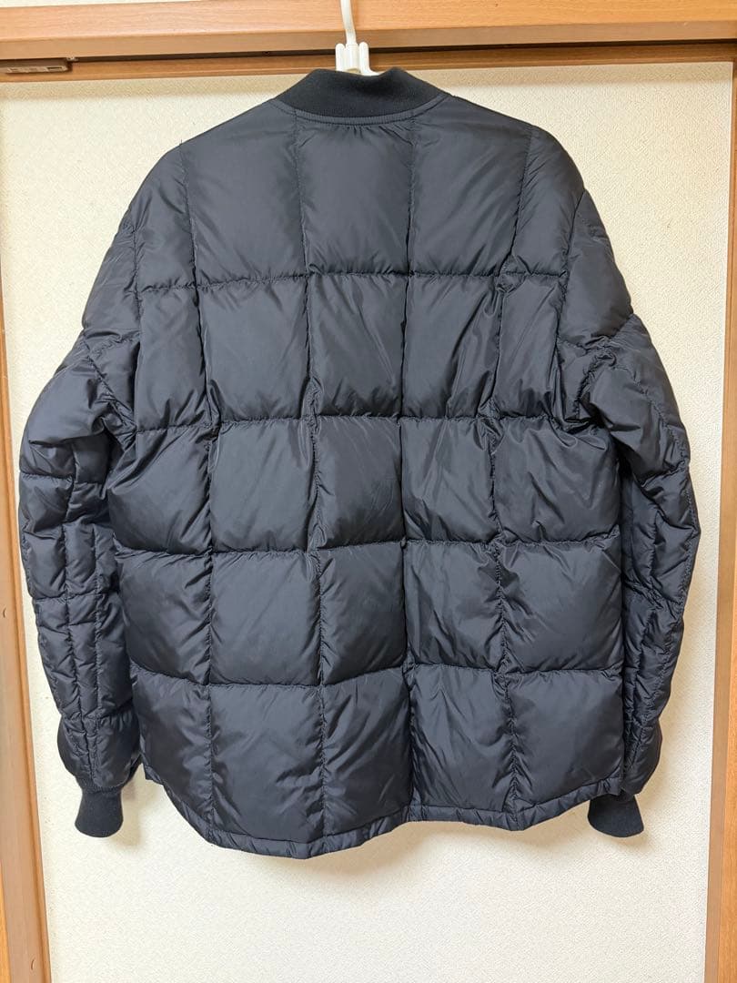 ロッキーマウンテンフェザーヘッド　ブラック キルティング ダウンジャケット　42