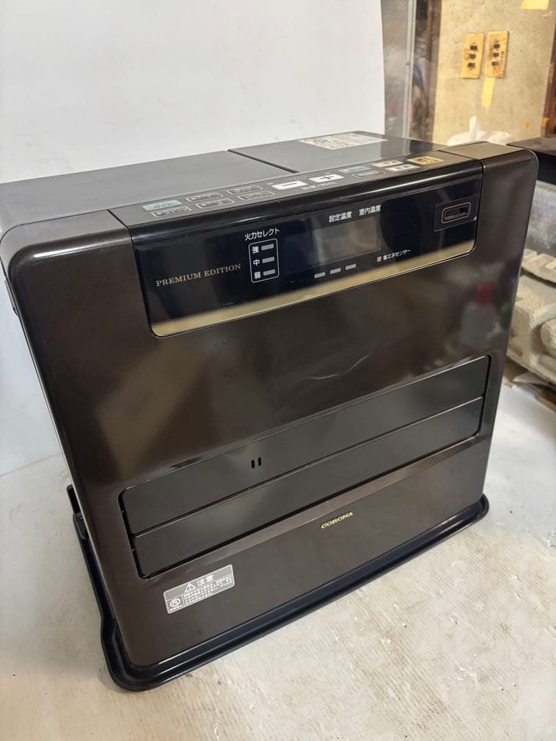 【2018年製】15~20畳用　コロナ石油ファンヒーター　FH-WZ5718BY