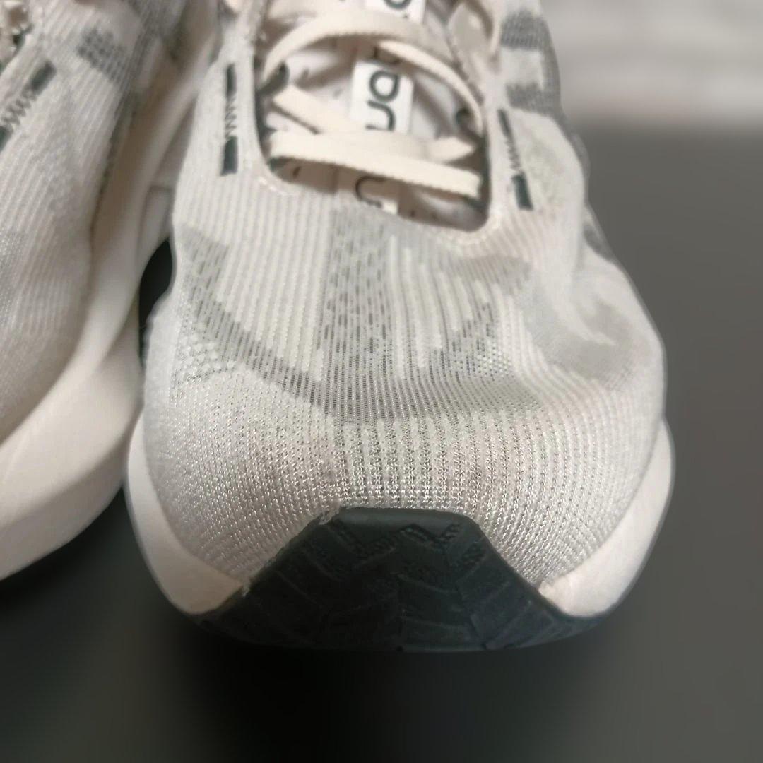 ASICS ランニングシューズ　ノヴァブラスト　29cm