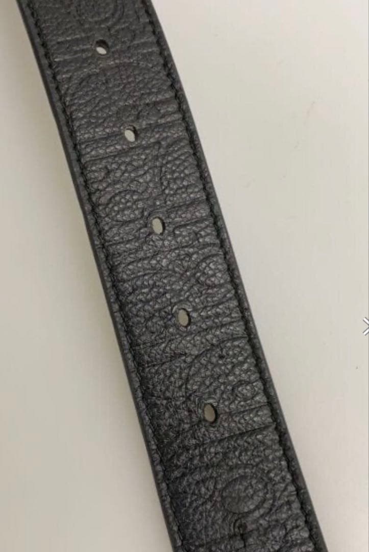 Christian dior リバーシブルベルト