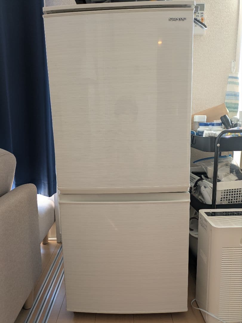 SHARP ホワイト冷蔵庫 上冷蔵下冷凍
