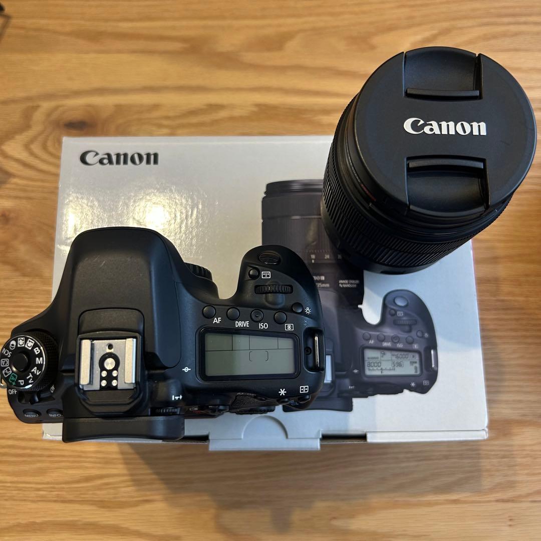 【な】【美品】Canon EOS 80D 18-135mm レンズキット