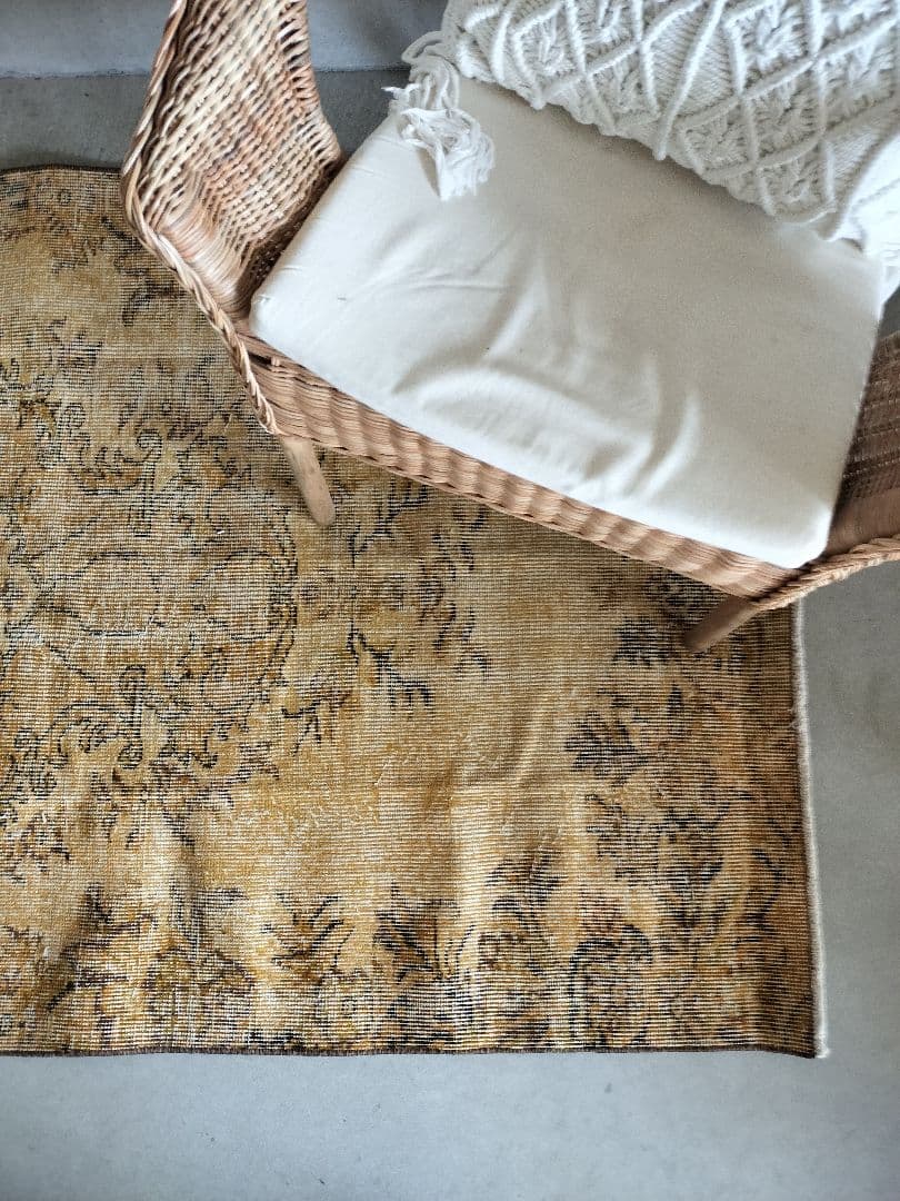 大きめ/シャビーイエローのオーバーダイヴィンテージラグ石田ゆり子さんNo.672