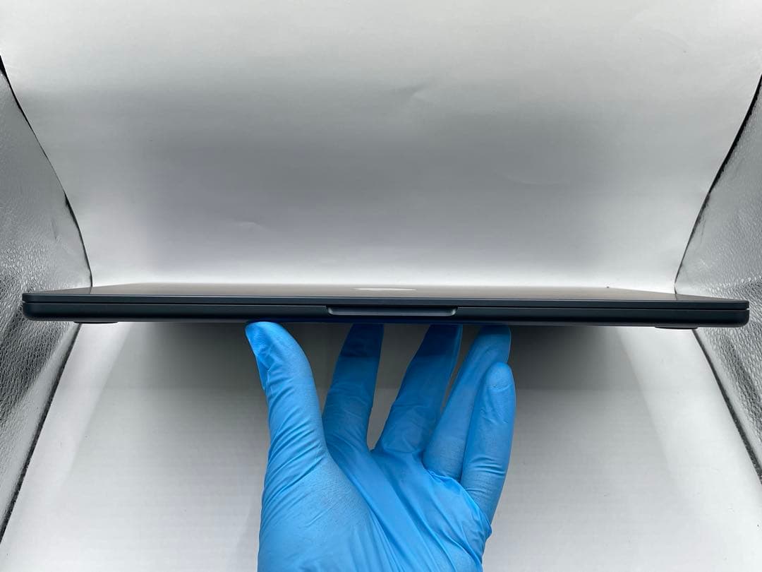 MacBook Air 2022 M2 ( 24GB /1 TB ) 中古品