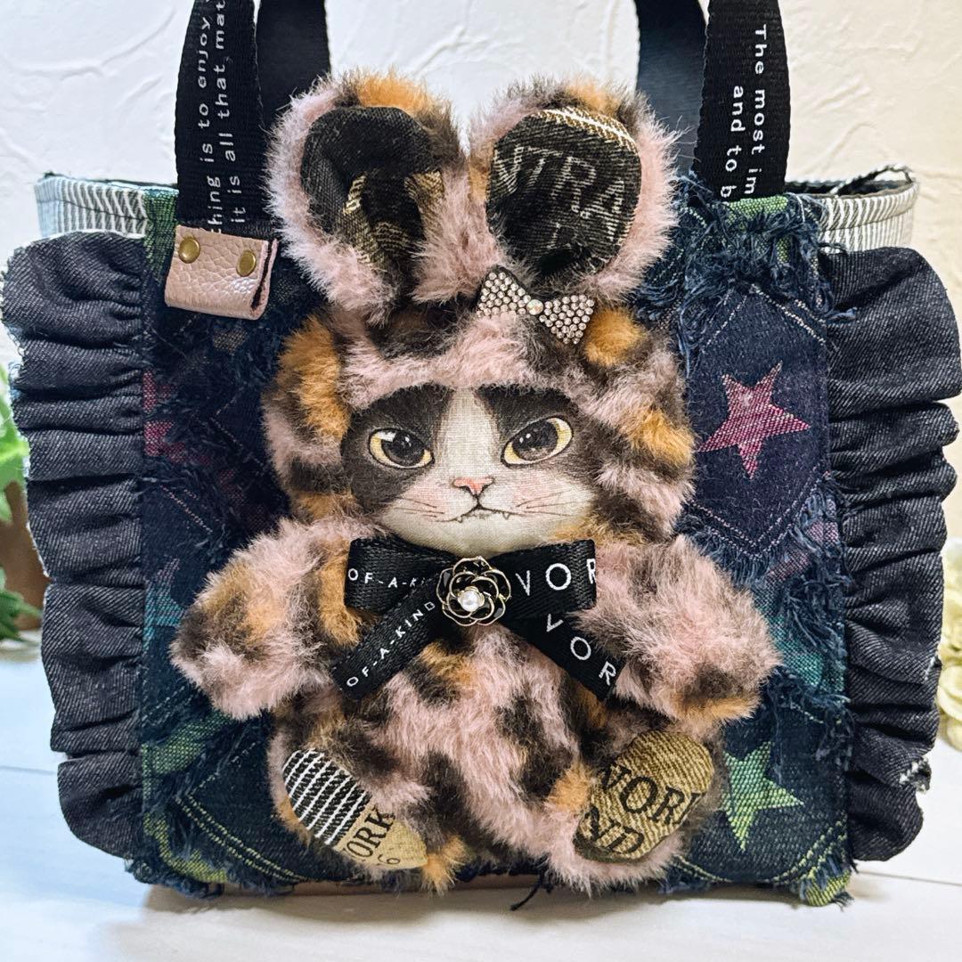 ゆ*ら様 コヤンイサムチョン♡新作♡ジョース君のうさぎ着ぐるみキューブトートバッ