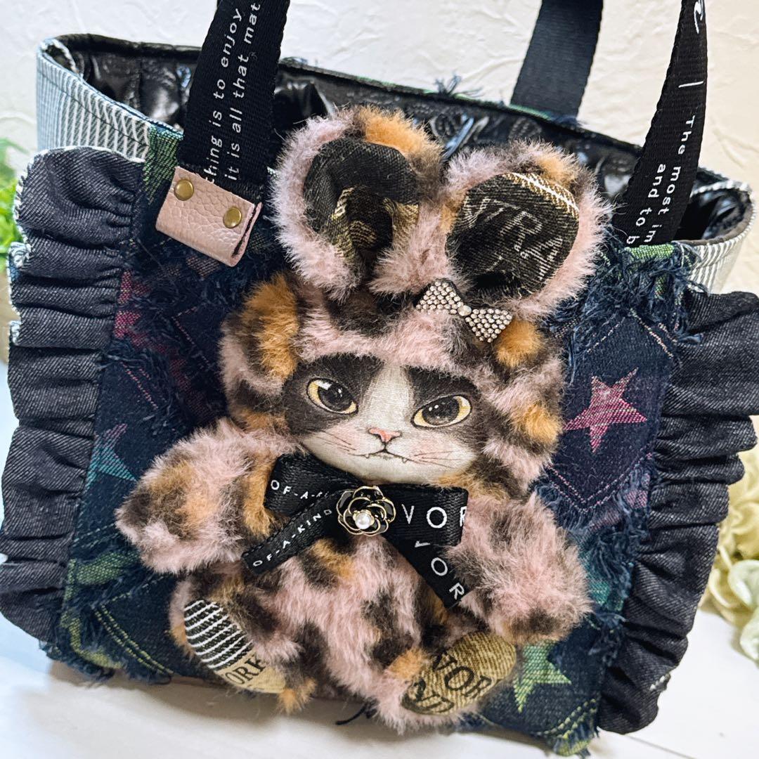 ゆ*ら様 コヤンイサムチョン♡新作♡ジョース君のうさぎ着ぐるみキューブトートバッ