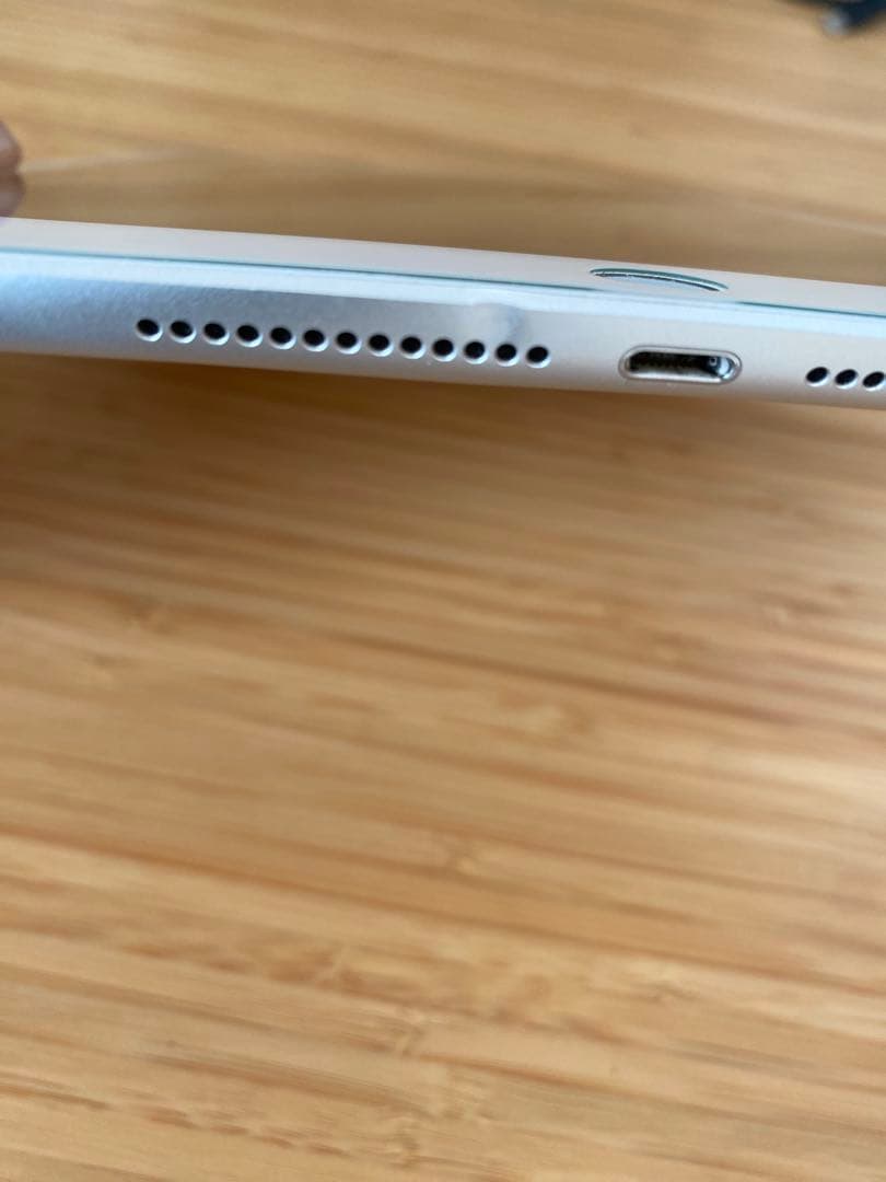 Apple iPad シルバー 本体