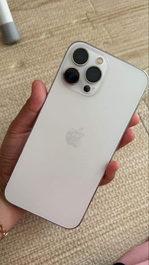 美品 iPhone 13 Pro Max 256GB ホワイト SIMフリー