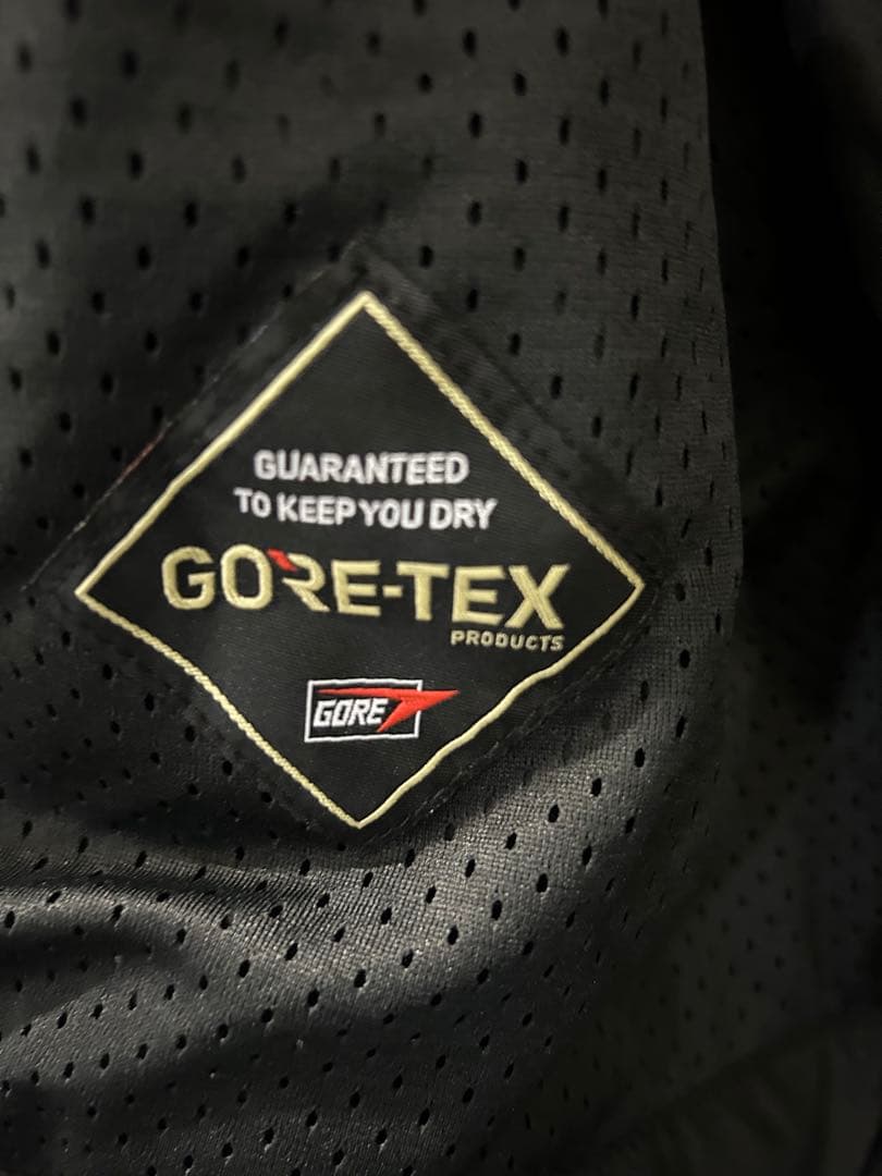 VOLCOM アーサーロンゴ GORE-TEX XL 新品　上下セット。