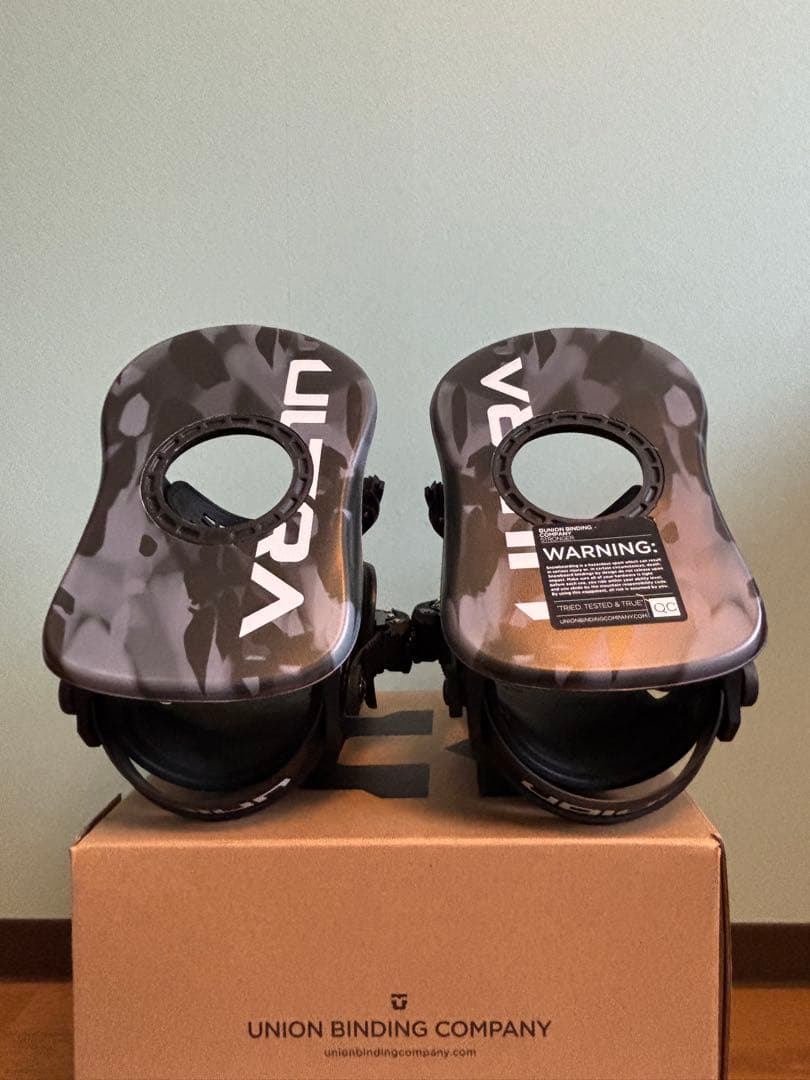 Union ULTRA Mサイズスノーボードビンディング