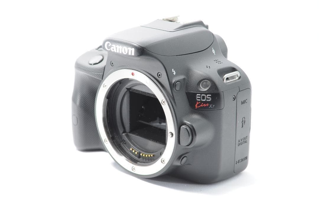 家族もお子様も綺麗に❤️Canon Kiss X7✨小型・軽量で届いてすぐ使える