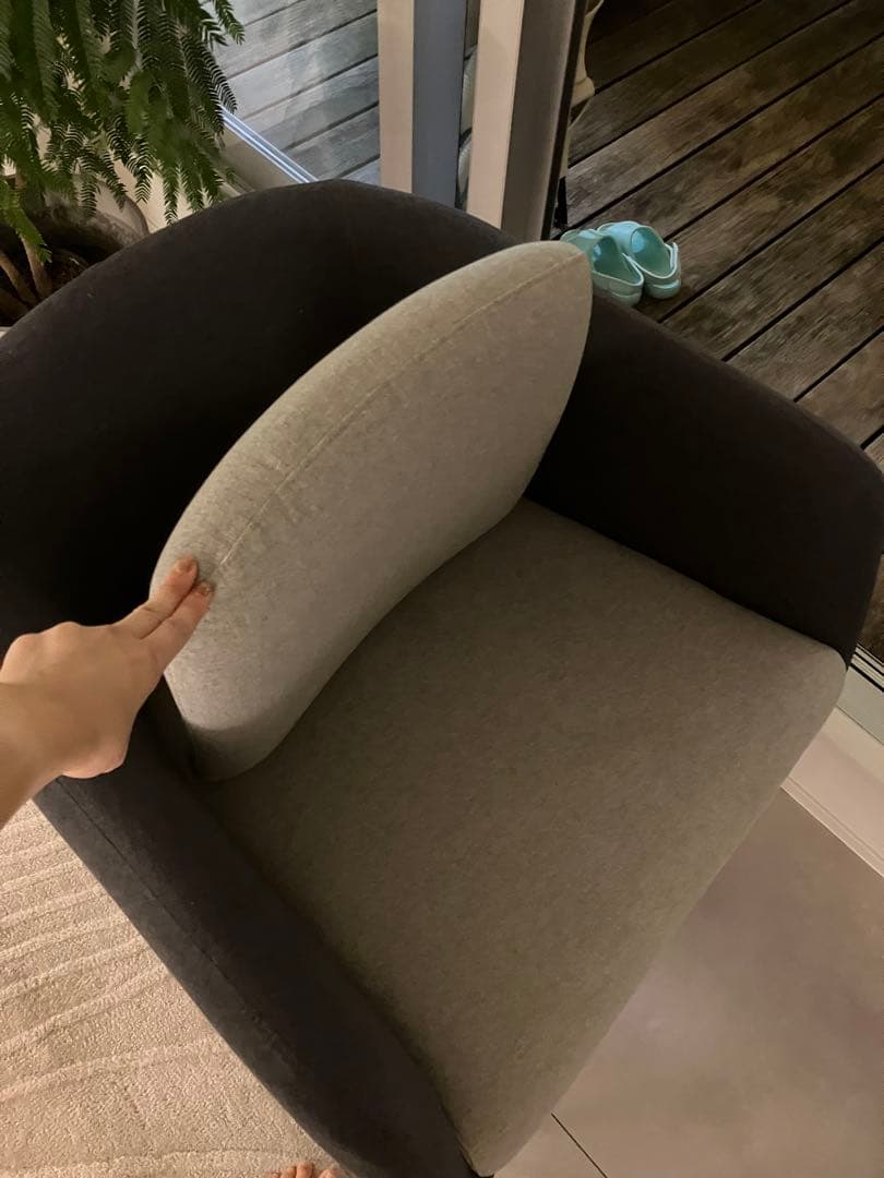 Modern works モダンワークス　1人掛けソファ