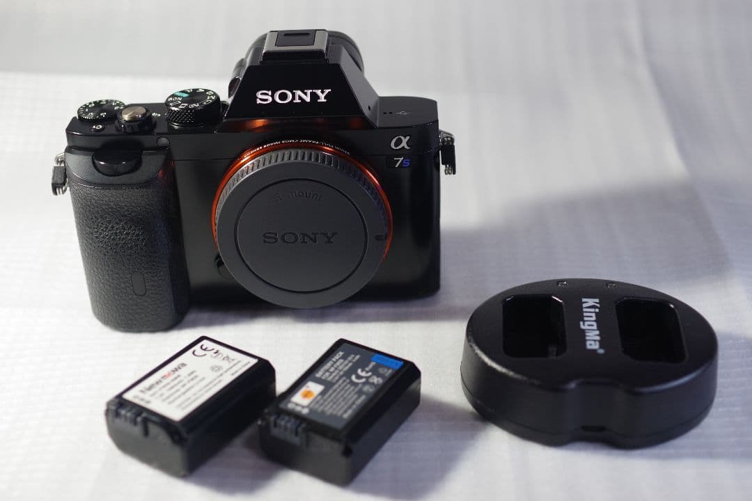 SONY α7S ミラーレス一眼 本体と付属品