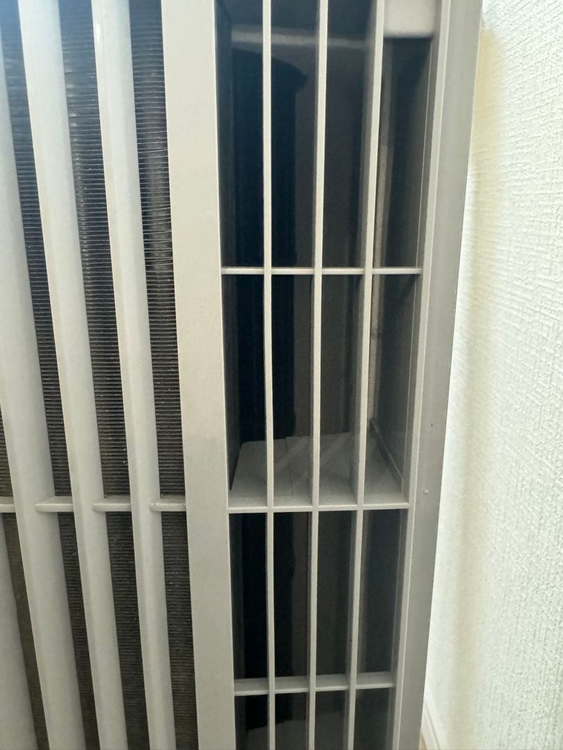 コロナルームエアコンウインド形冷房専用 形式名CW- 1 610 取り付け枠無し