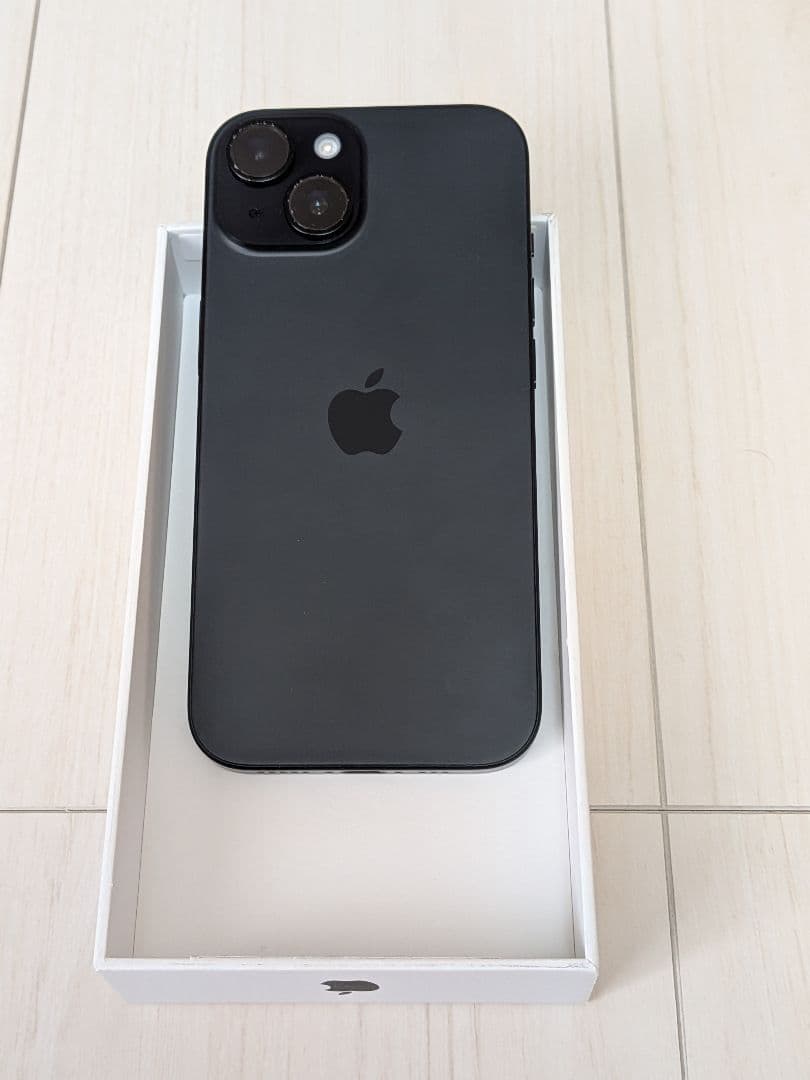 【最終値下げ！】iPhone 15本体 保護フィルム(新品)付き