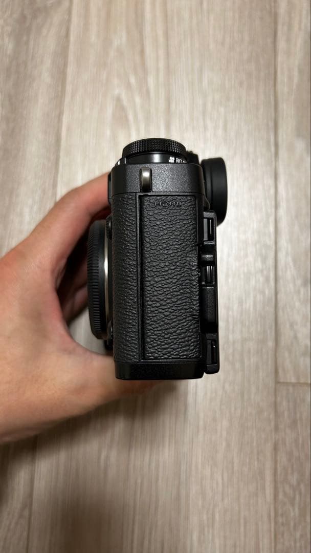 【美品】Fujifilm X-T3 本体 + バッテリー2個