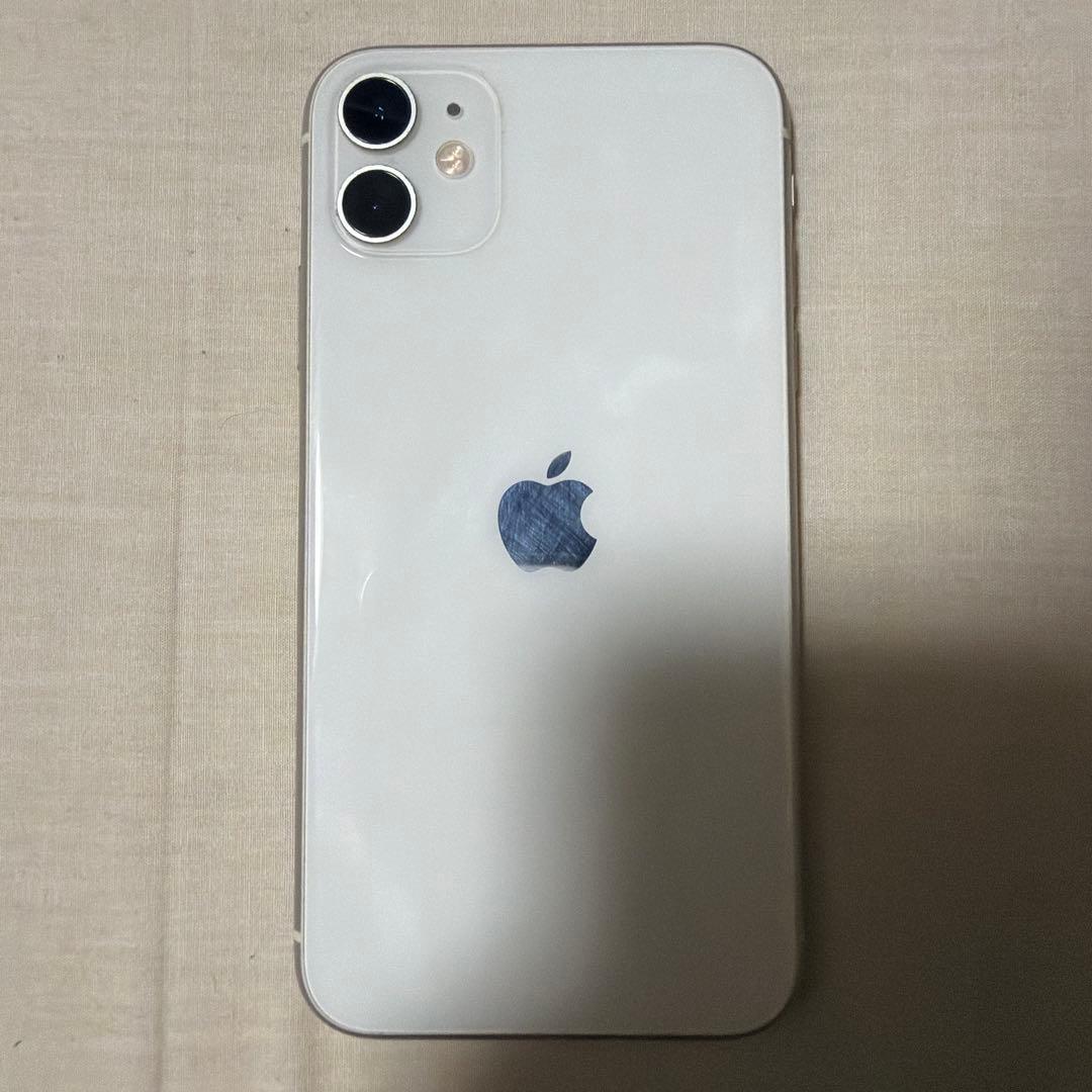Apple iPhone 11 ホワイト256GB早い者勝ち