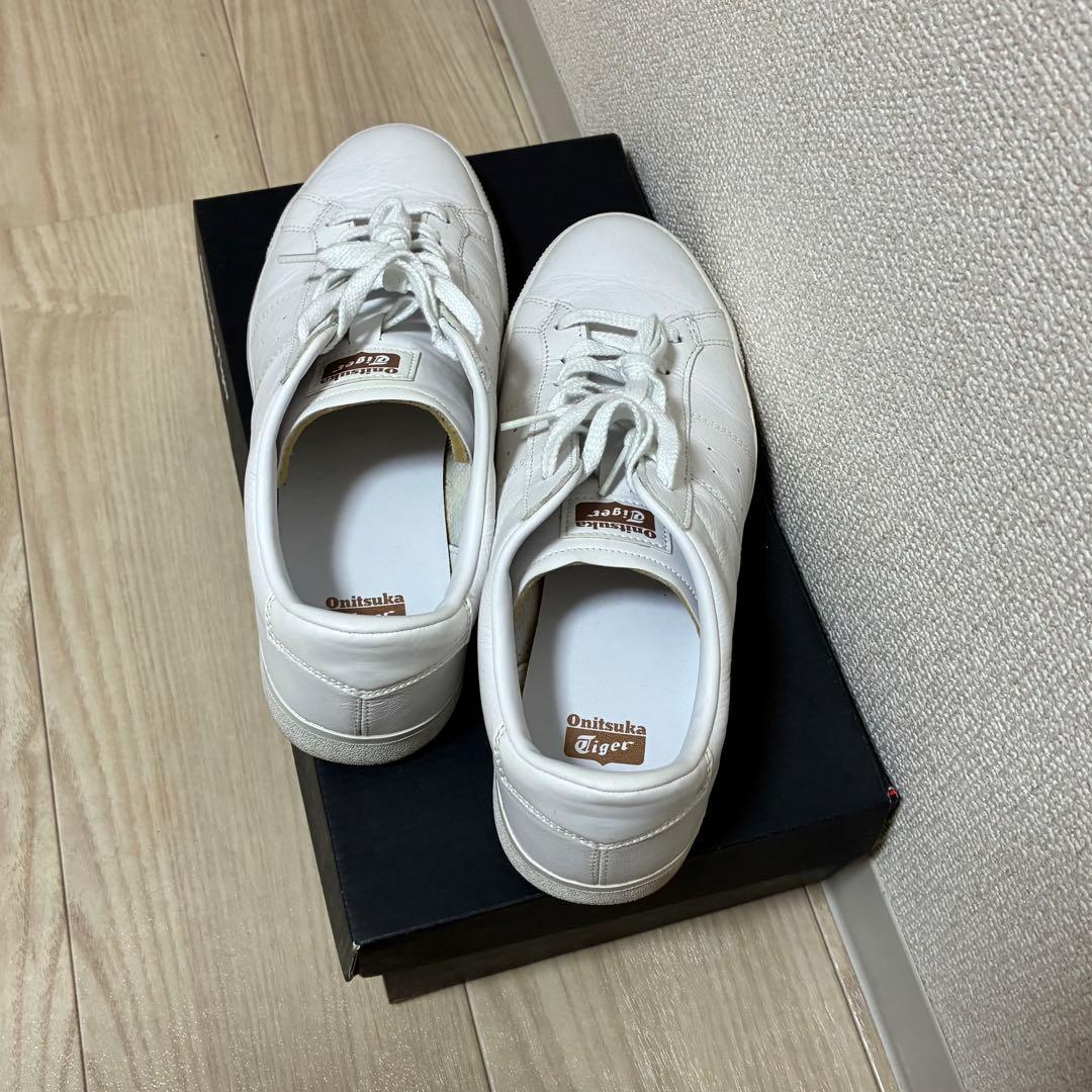 【着用2回のみ】オニツカタイガー　LAWNSHIP 3.0 27センチ