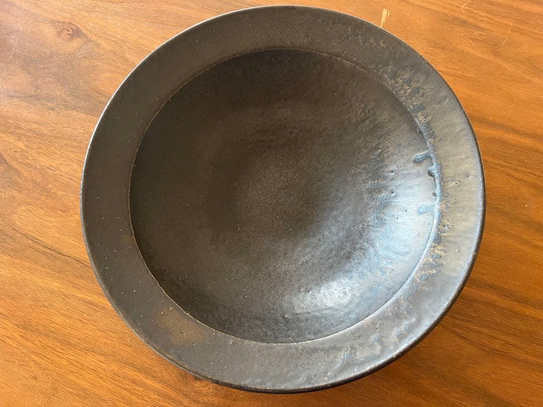 戸塚佳奈　黒　皿　器　リムボウル