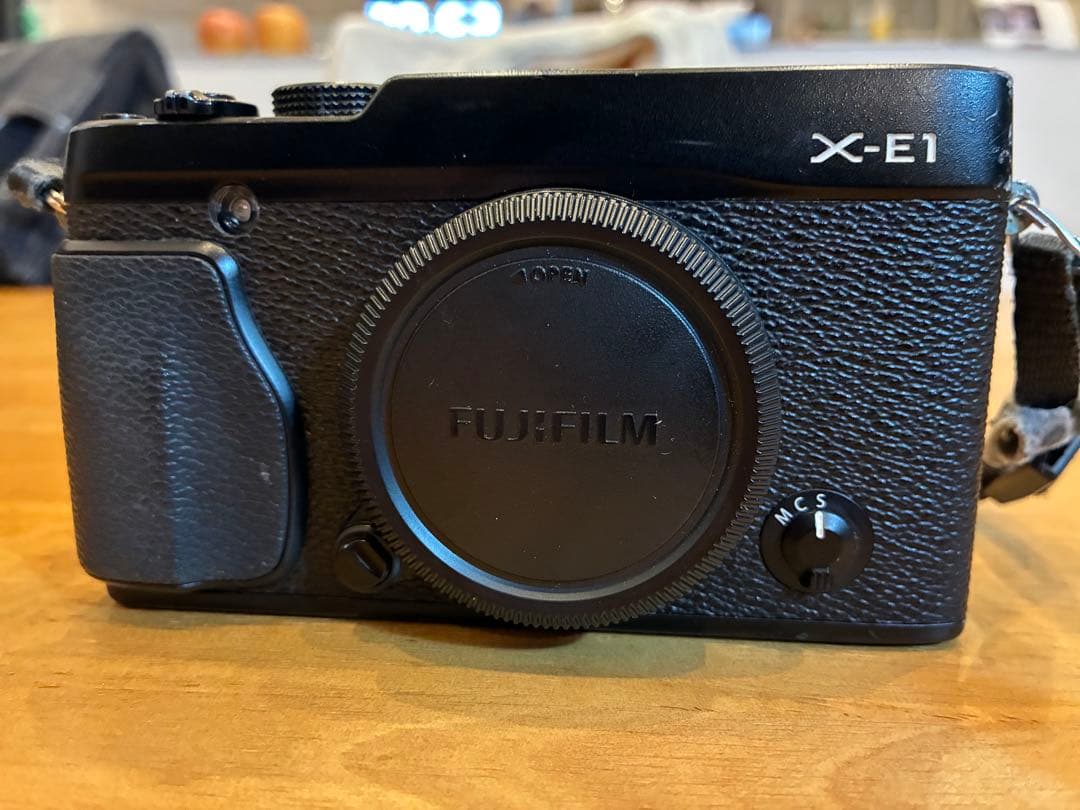 FUJIFILM X-E1ボディ