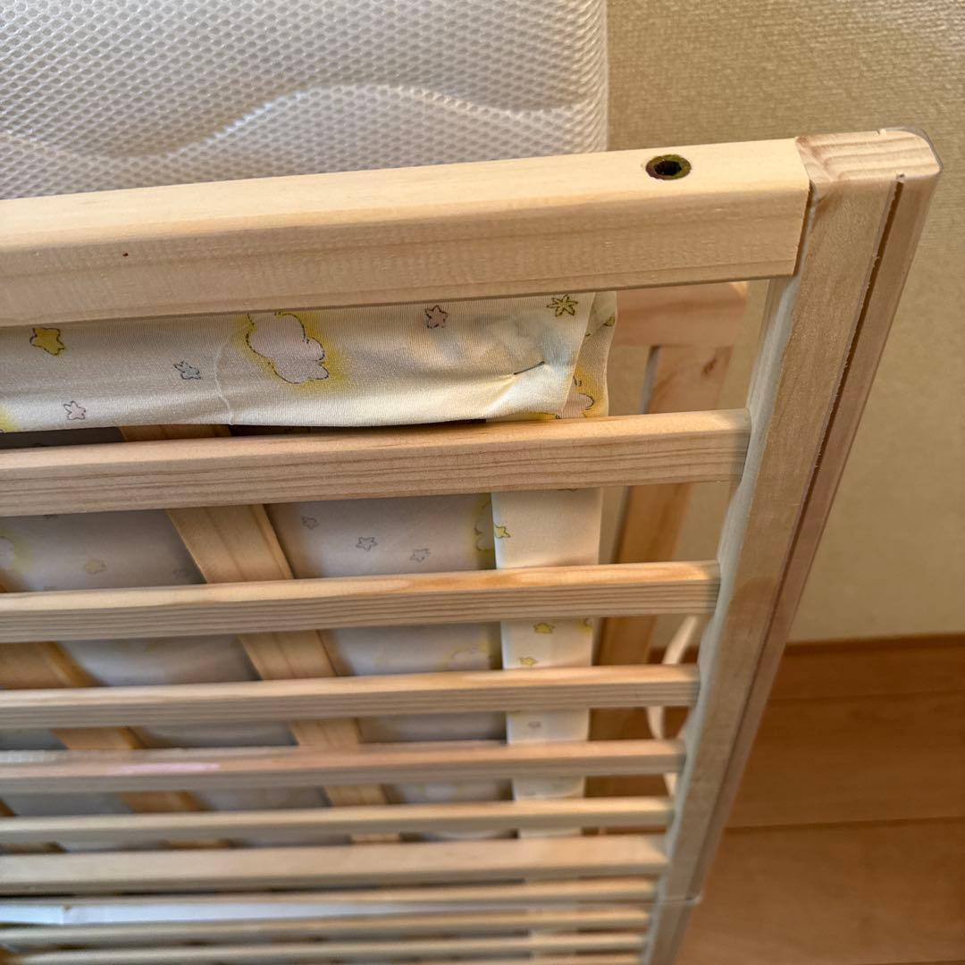 木製スリープベッド 黄色 布団付き