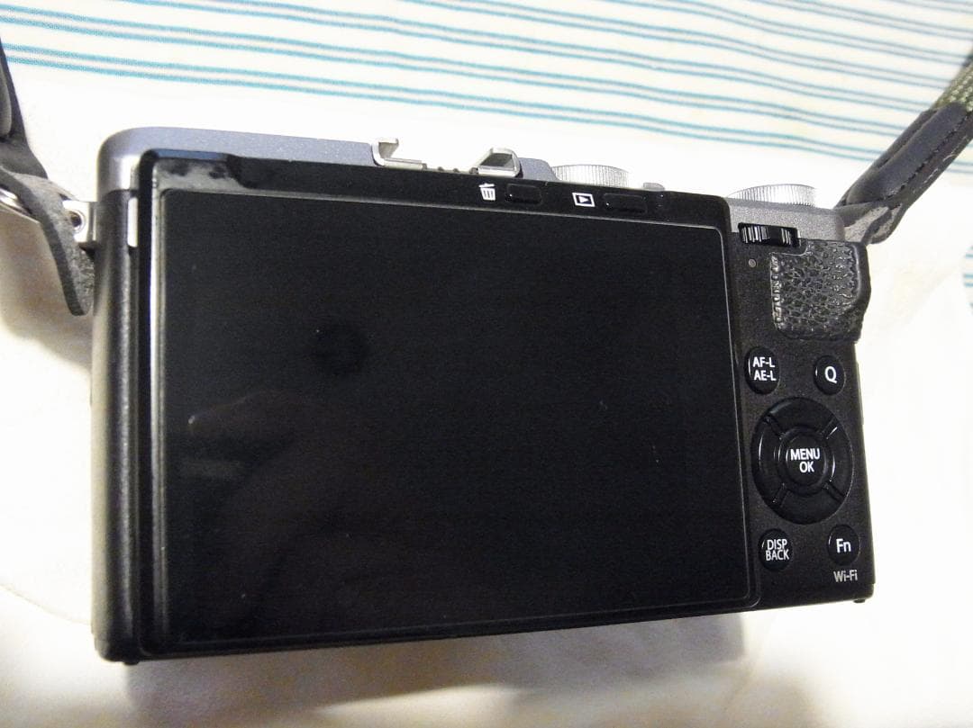 FUJIFILM X70　美品