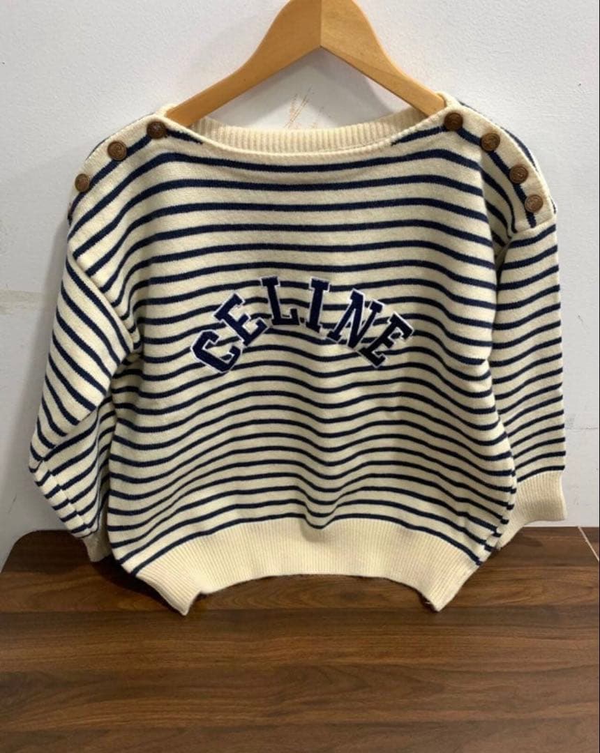 《断捨離中》セリーヌ　ロゴニット