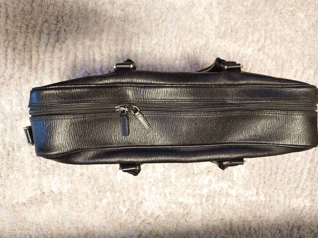 フェラガモ トートバッグ 2way ロゴ レザー 黒 大容量