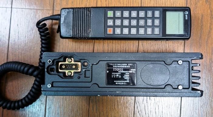 レトロTZ-803型　自動車電話機