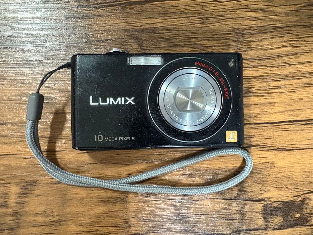 LUMIX DMC-FX37 10メガピクセル コンパクトデジタルカメラ