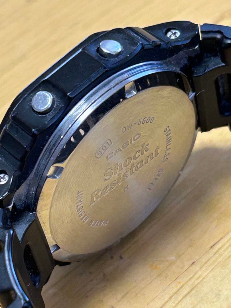 G-SHOCK DW-5600C スピード 200M スクリューバック　豆球緑