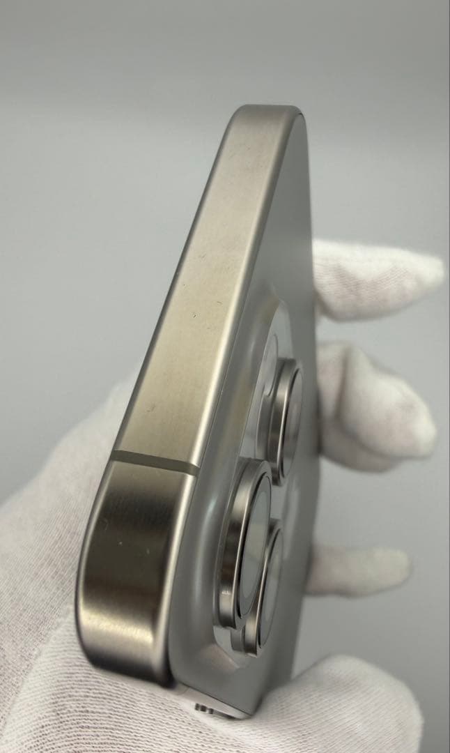 【極美品】iPhone16 Pro 1TB デザートチタニウムSIMフリー