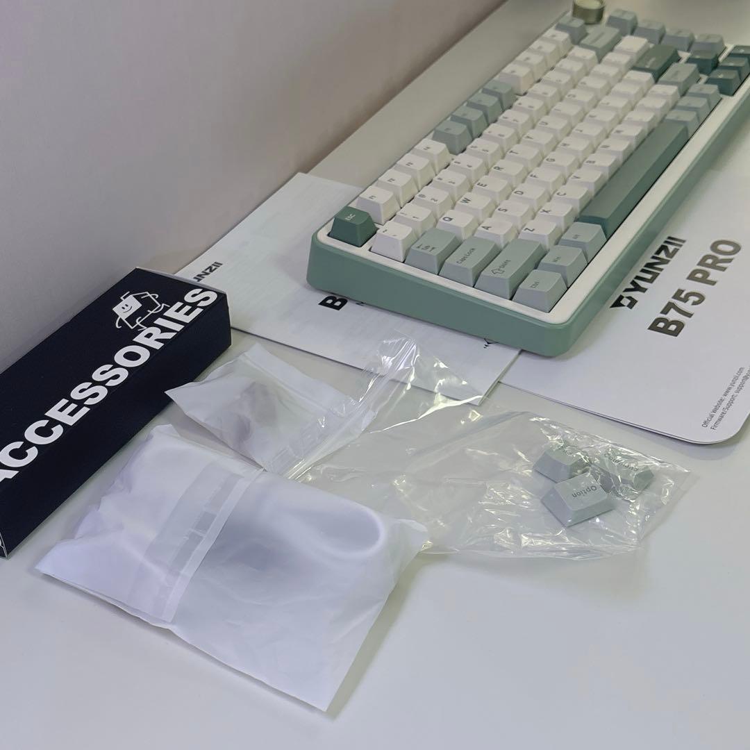 美品＊YUNZII B75 Pro キーボード＊グリーン