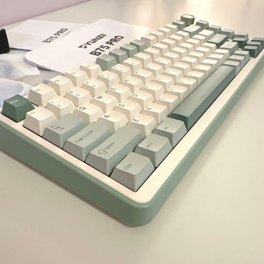 美品＊YUNZII B75 Pro キーボード＊グリーン