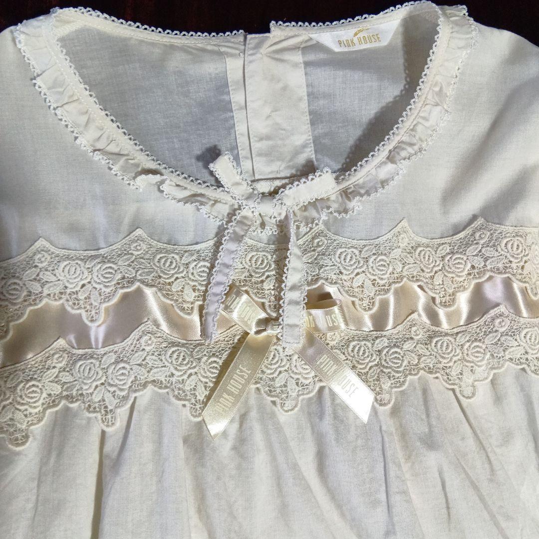 ☆ピンクハウス☆アイボリー レース装飾 フリル付き長袖ブラウスです❣
