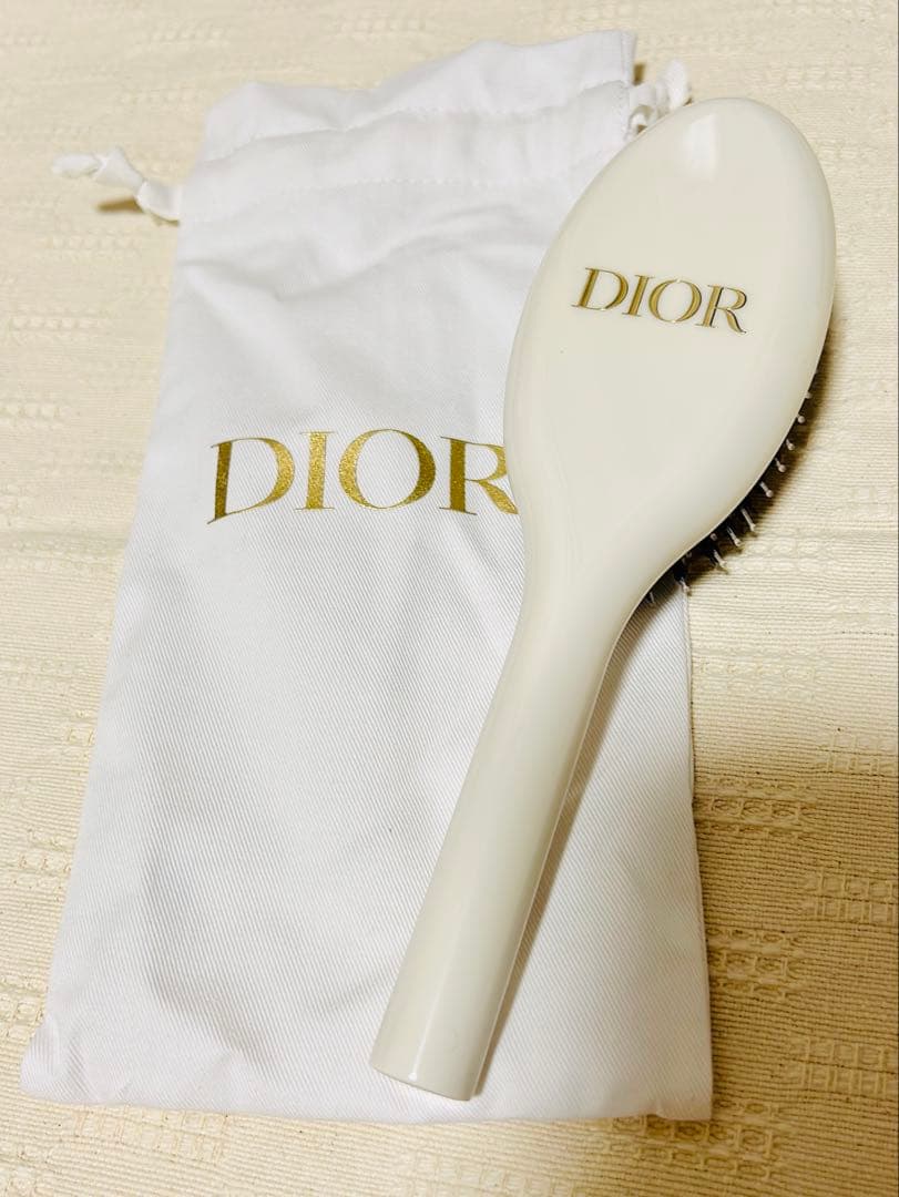 ヘアブラシ、ヘアミスト&扇子と香水セット、ショッパー付き