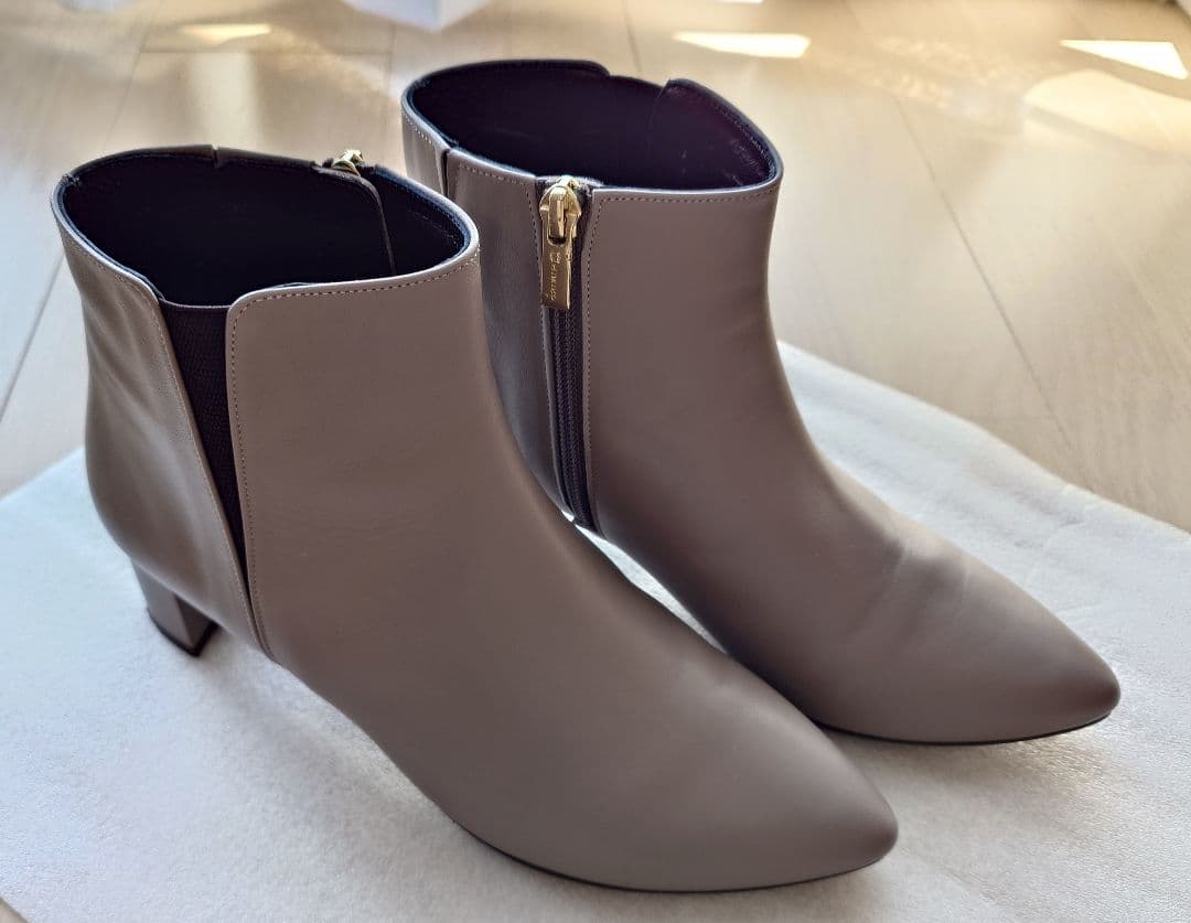 ☆美品☆卑弥呼　Vラインサイドゴアブーツ 24.5cm