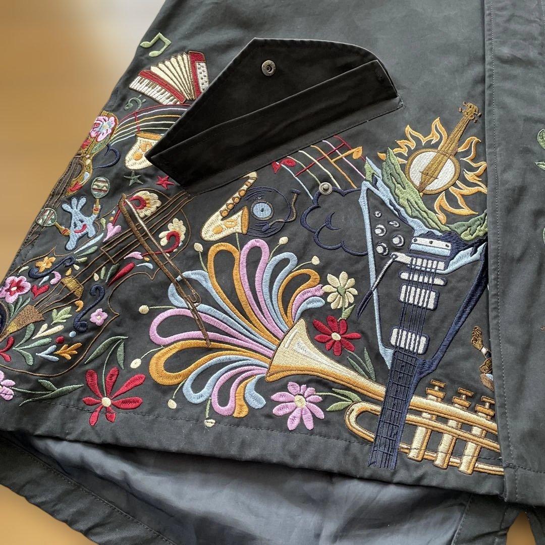 go slow caravan 刺繍入りフード付きモッズコート