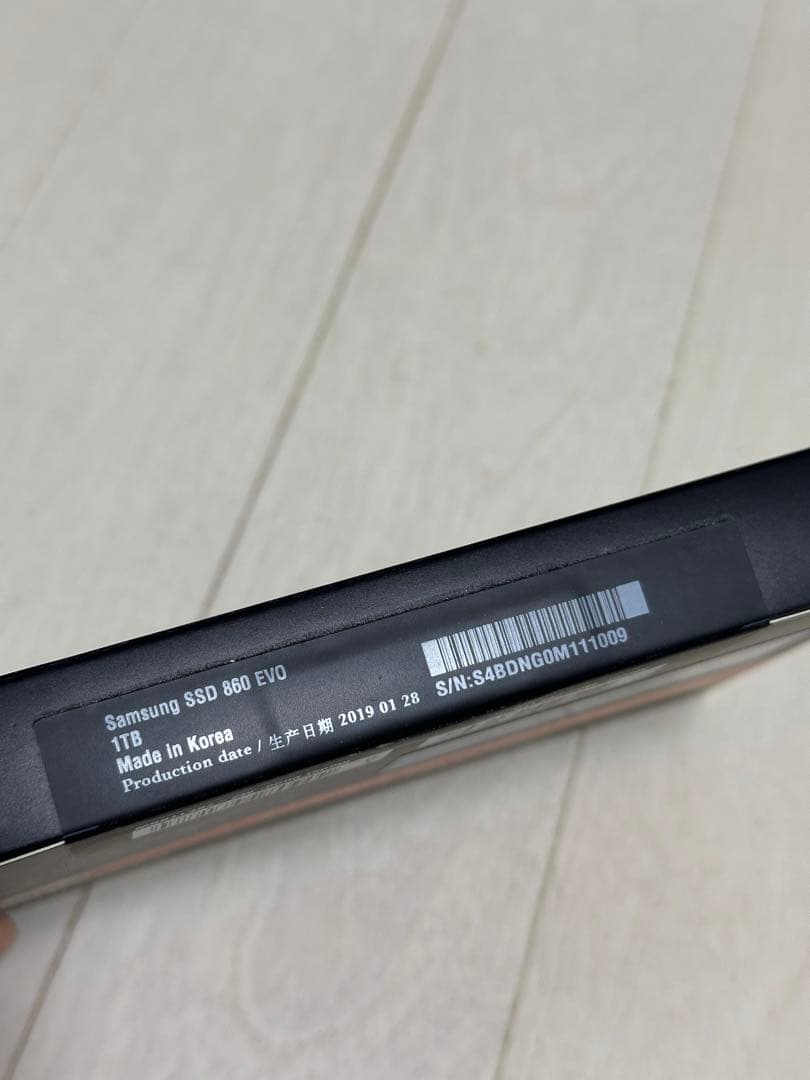 【新品未使用】Samsung SSD 860EVO 1TB