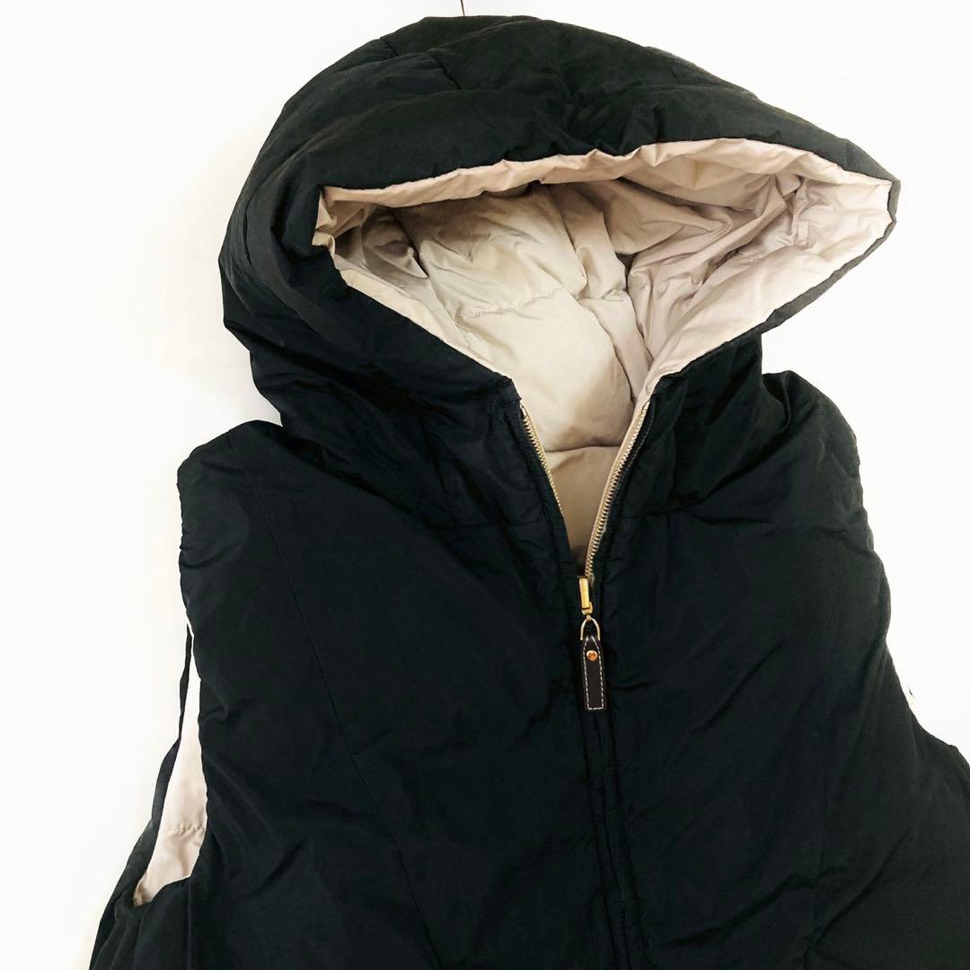マックスマーラ　キューブ　リバーシブル　ダウンジレ　金ボタン　ロゴ刺繍　40