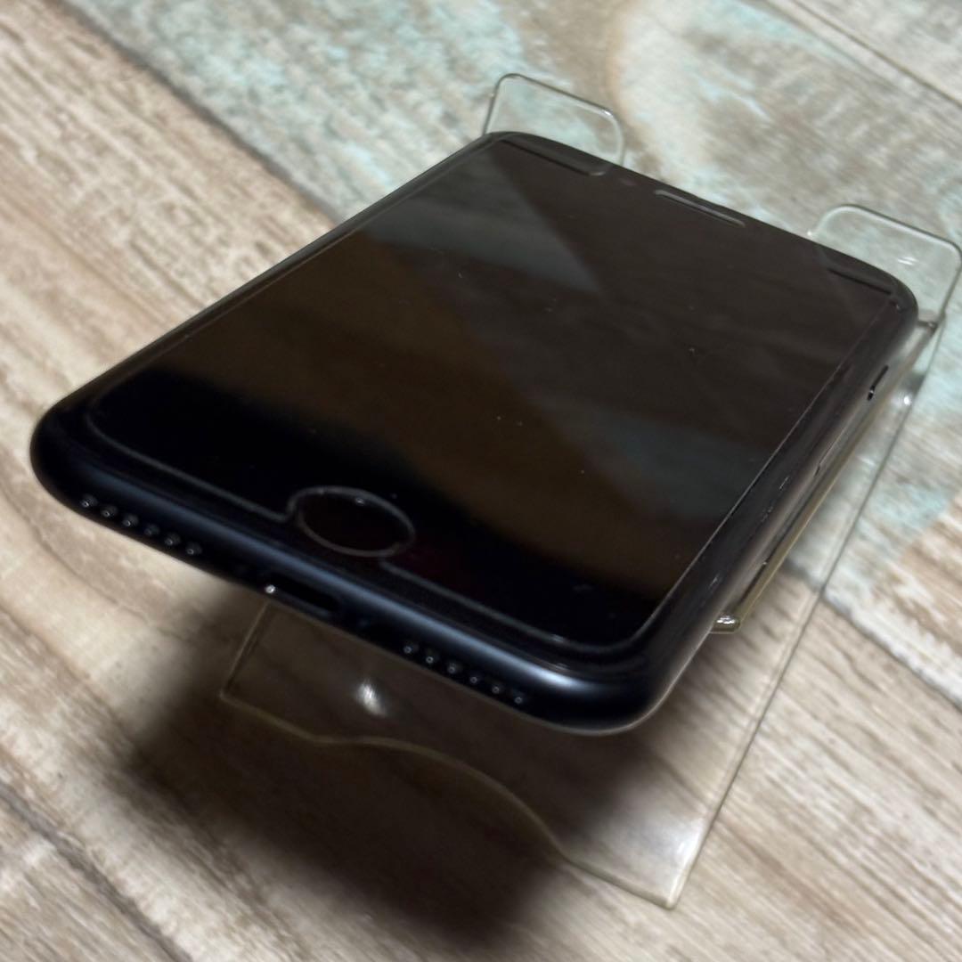iPhone SE2 256GB（ブラック)